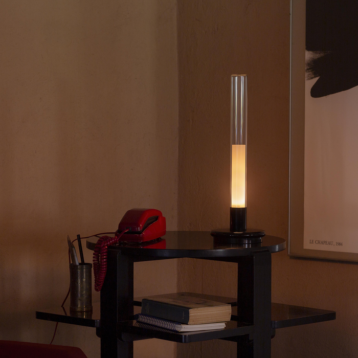 進口桌燈 — 西班牙 Santa Cole 燭光系列 油燈造型 無線充電式桌燈 Sylvestrina Table Lamp，進口燈具品牌
