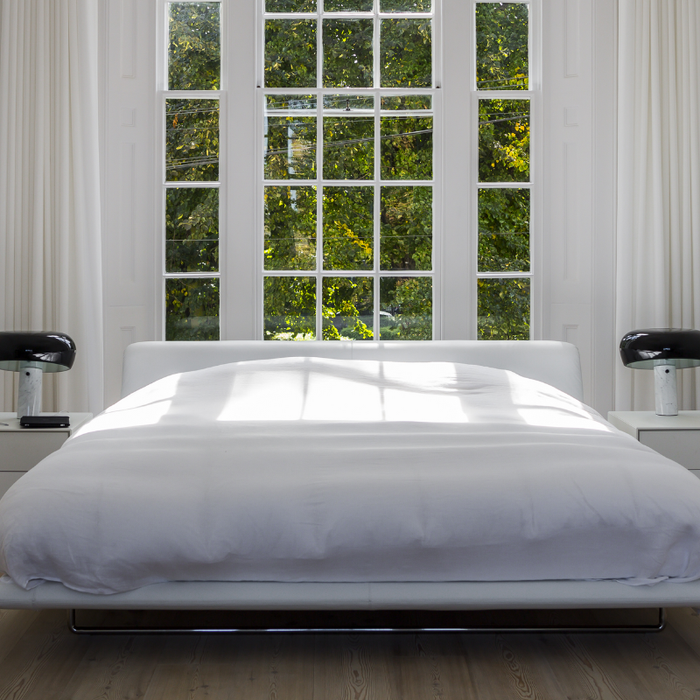 床頭燈怎麼選？從使用習慣與空間配置，找到適合自己的床邊燈 - 潤舍．生活家居 Luxury Life