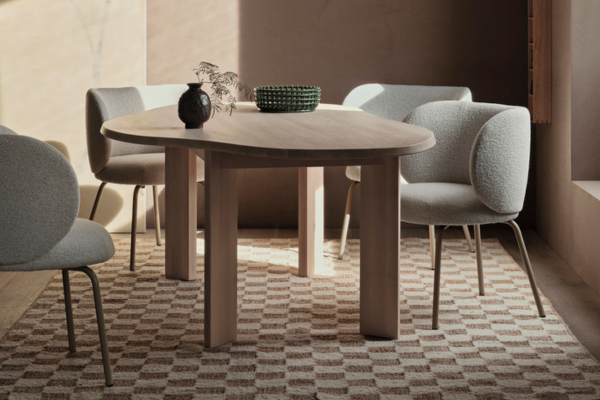 不規則形 / 多邊形餐廳空間