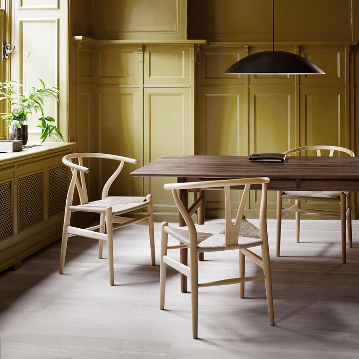 北歐進口餐椅｜Carl Hansen & Son  Y 字椅 CH24 Wishbone Chair