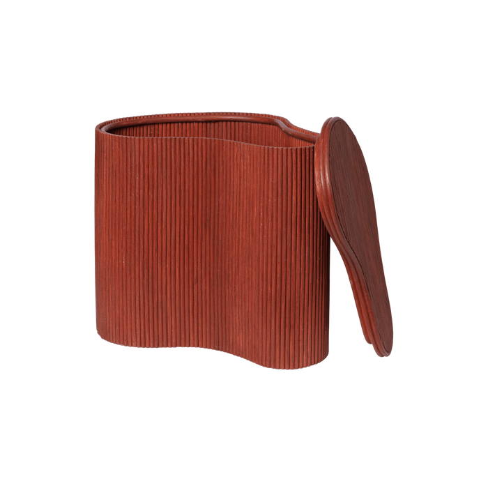 Ferm Living Isola 藤編收納邊桌 鐵紅色 開蓋