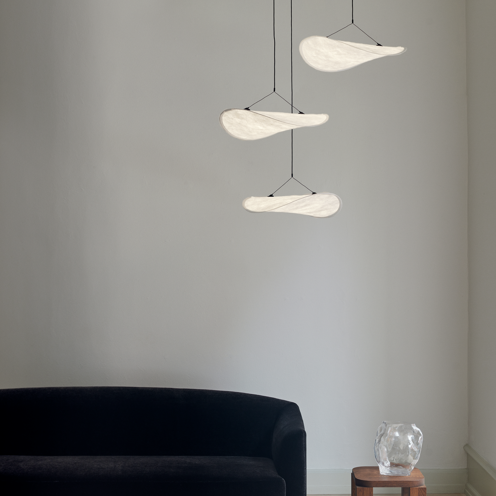 北歐進口燈飾 New Works  坦思漂浮雲朵吊燈( W55 / 三燈組 ) Tense Chandelier