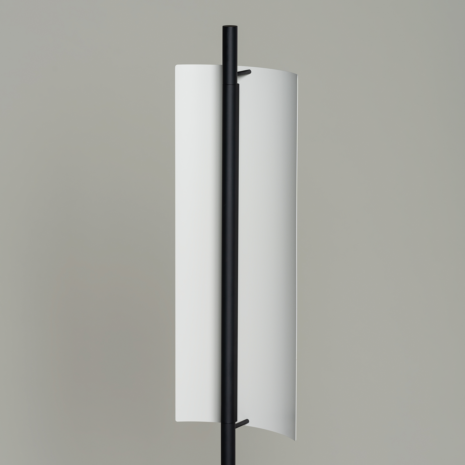 歐洲進口燈飾｜Santa & Cole 圓翼立燈 Lamina 45 Floor Lamp 