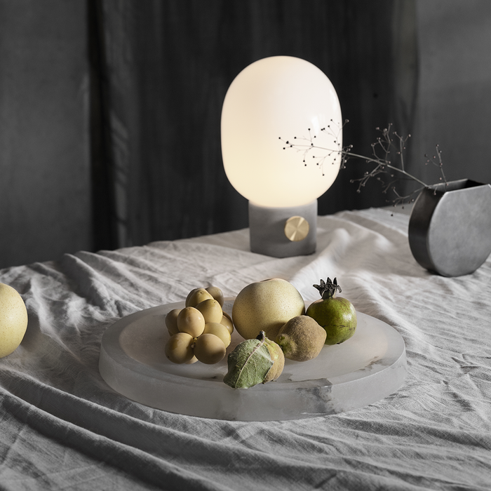 北歐進口桌燈｜Audo 膠囊桌燈 JWDA Table Lamp in Small Concrete Base 北歐丹麥燈飾推薦 Menu