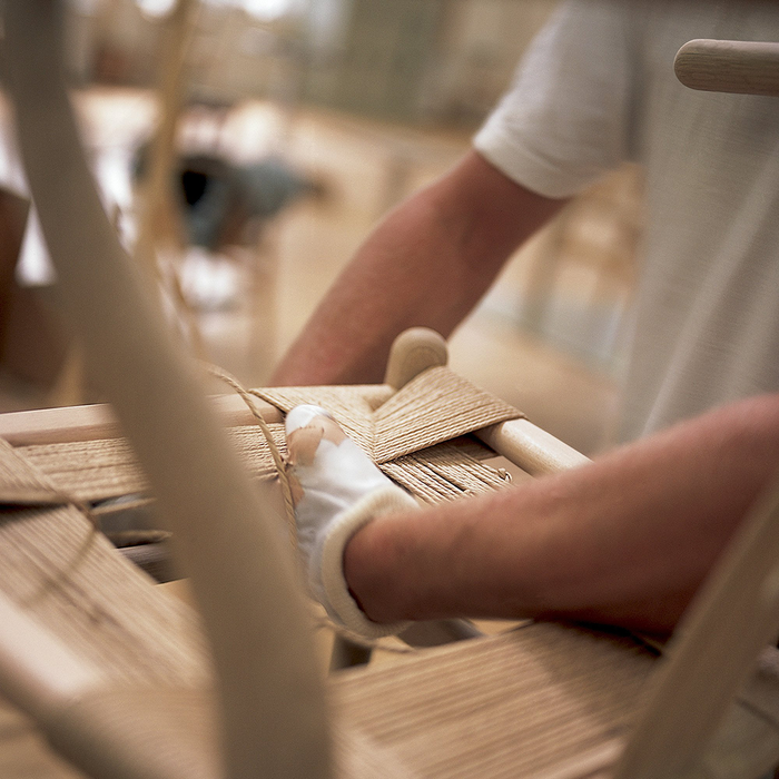 北歐進口餐椅｜Carl Hansen & Son  Y 字椅 CH24 Wishbone Chair