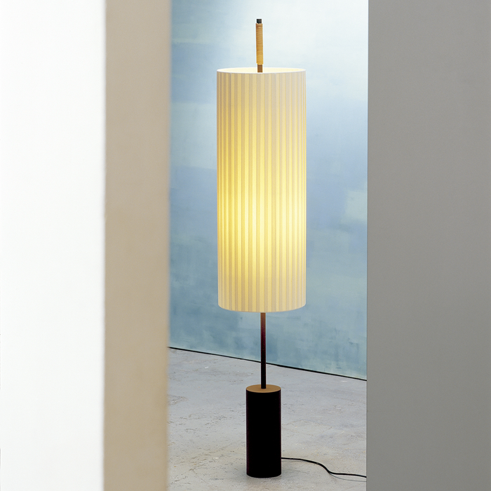進口立燈 - 西班牙 Santa & Cole 朵莉卡系列 摺紡造型 線條 立燈 Dorica Floor Lamp，進口燈具品牌