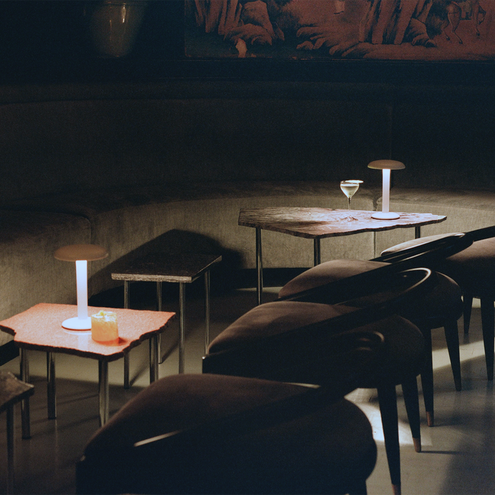 義大利進口燈飾｜Flos 古斯塔夫桌燈 (USB 充電款) Gustave Table Lamp