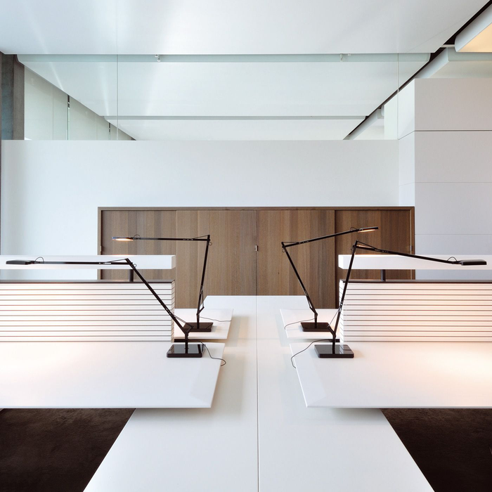 Flos Kelvin 檯燈 (含自動亮度模式) Flos - 潤舍．生活家居 Luxury Life