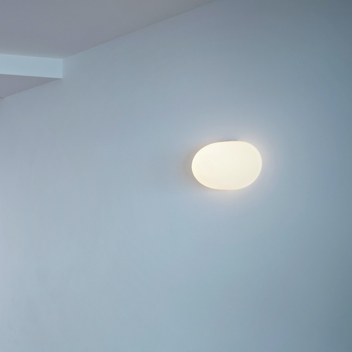 Flos Glo-Ball Wall Lamp 雪球壁燈 (半面款 / Ø33 cm)