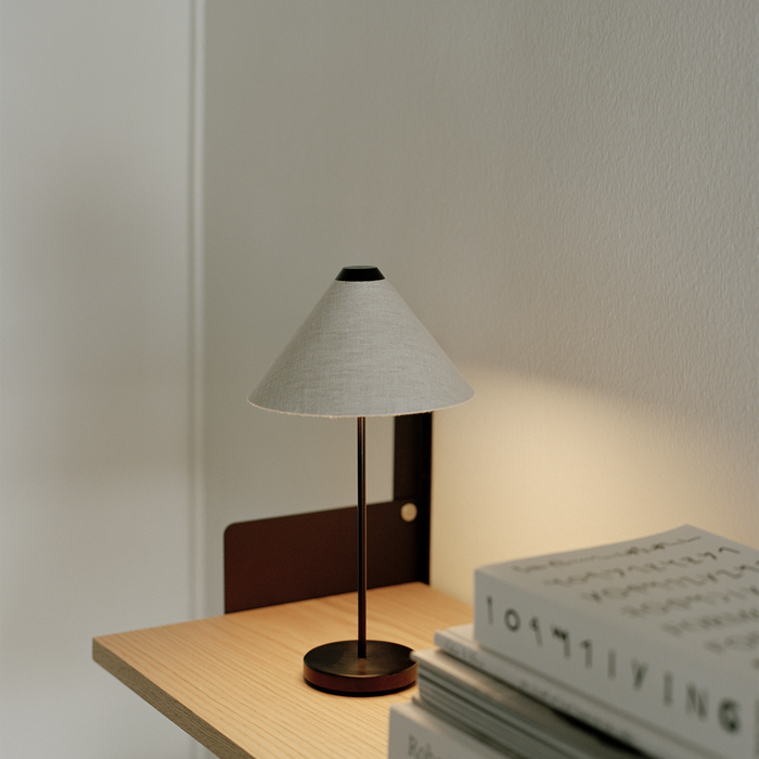 New Works Brolly Portable Table Lamp 布洛利充電式桌燈