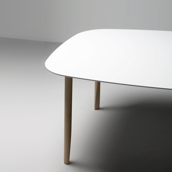 Mattiazzi MC2 Branca Wooden Table 布蘭卡橢圓餐桌 (白色桌面款)