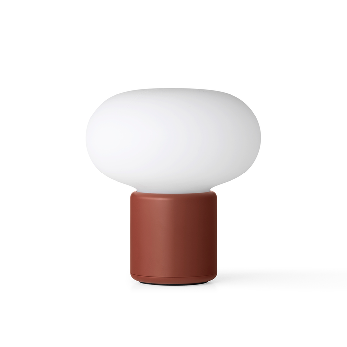 北歐進口燈具｜New Works 約翰充電式桌燈／露營燈 Karl-Johan Portable Table Lamp 北歐丹麥極簡傢具品牌