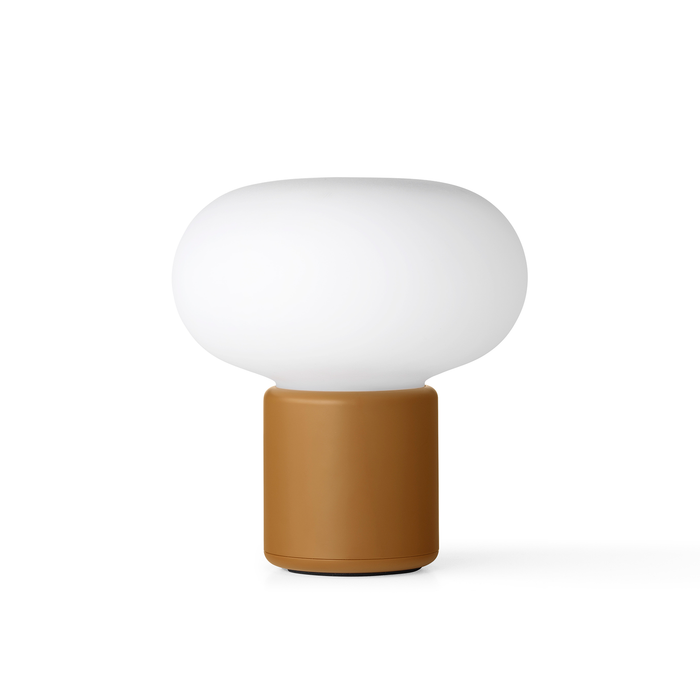 北歐進口燈具｜New Works 約翰充電式桌燈／露營燈 Karl-Johan Portable Table Lamp 北歐丹麥極簡傢具品牌