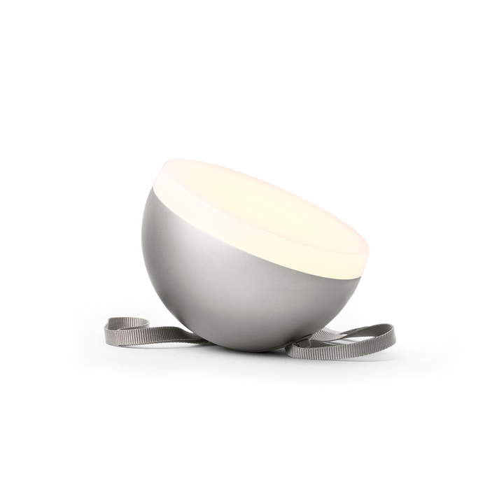 北歐進口燈具｜New Works 冒險之心充電式桌燈／露營燈 Sphere Adventure Light 北歐丹麥極簡傢具品牌