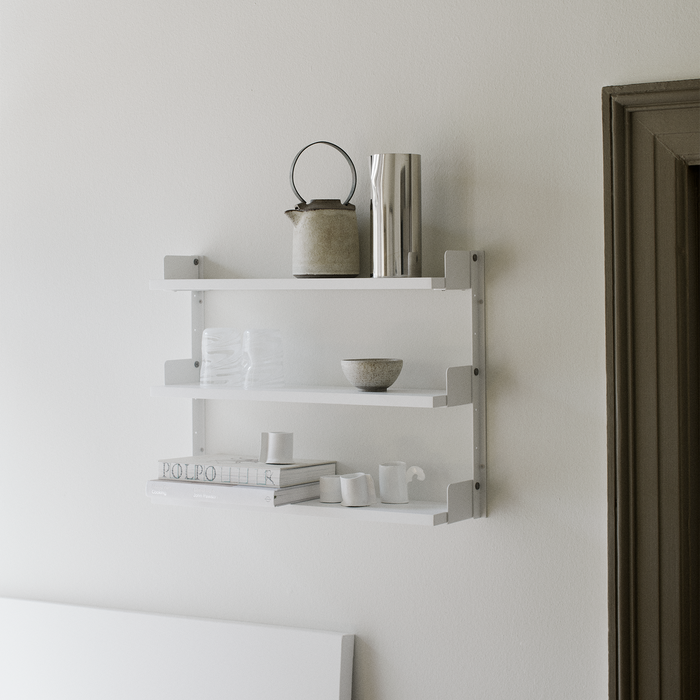 北歐收納傢具｜New Works 壁掛式三層窄版壁掛架 / 杯架  Tea Shelf 北歐丹麥極簡傢具品牌