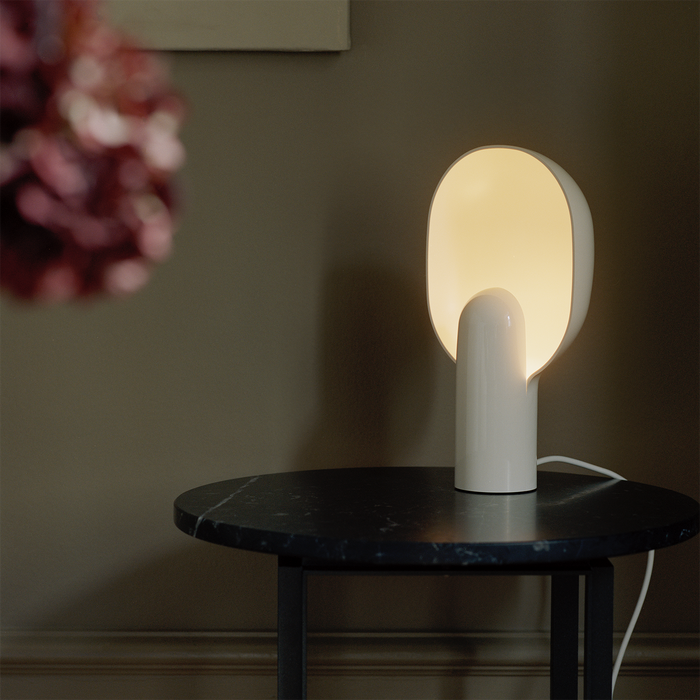 【 精選現貨優惠 】New Works Ware Table Lamp E12version 圓扇桌燈