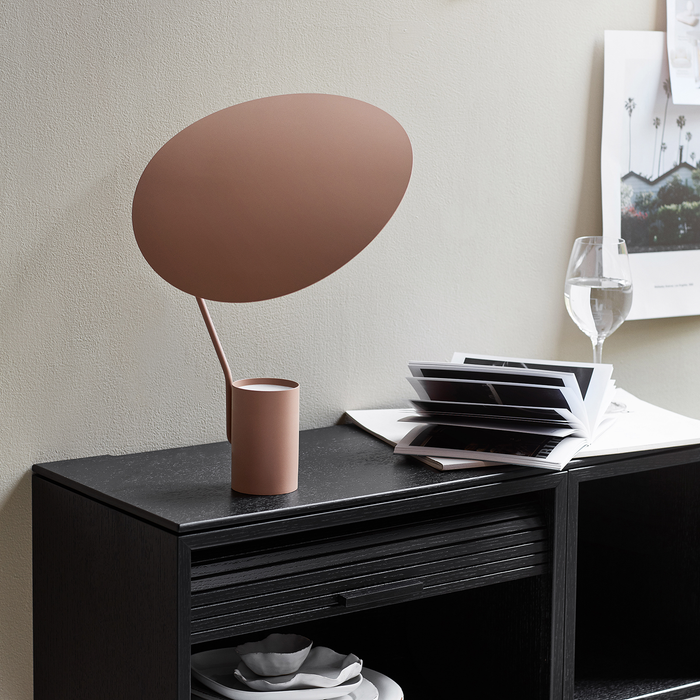 北歐進口燈具｜Northern 屋簷桌燈 Ombre Table Lamp