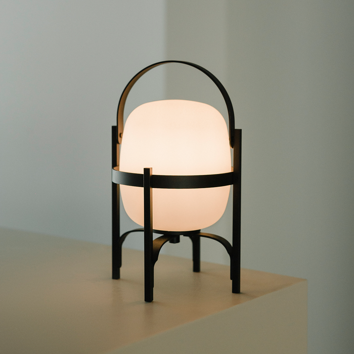 進口桌燈 - 西班牙 Santa & Cole 提籃桌燈 (黑色 / 充電式 / 室內外兩用 ) Cestita Alubat Table Lamp，進口燈具品牌