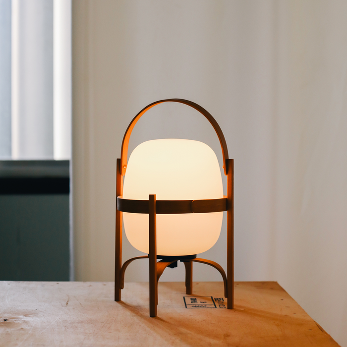 進口桌燈 - 西班牙 Santa & Cole 提籃桌燈 (櫻桃木 / 充電式) Cestita Bateria Portable Table Lamp，進口燈具品牌