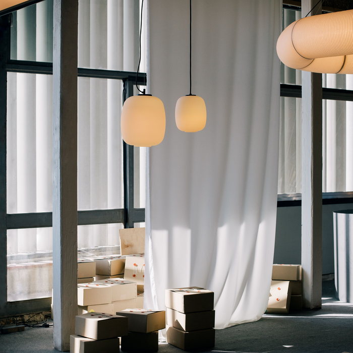 進口吊燈 - 西班牙  Santa & Cole 提籃系列 玻璃吊燈 Globo Cesta Suspension Lamp 27cm，進口燈具品牌