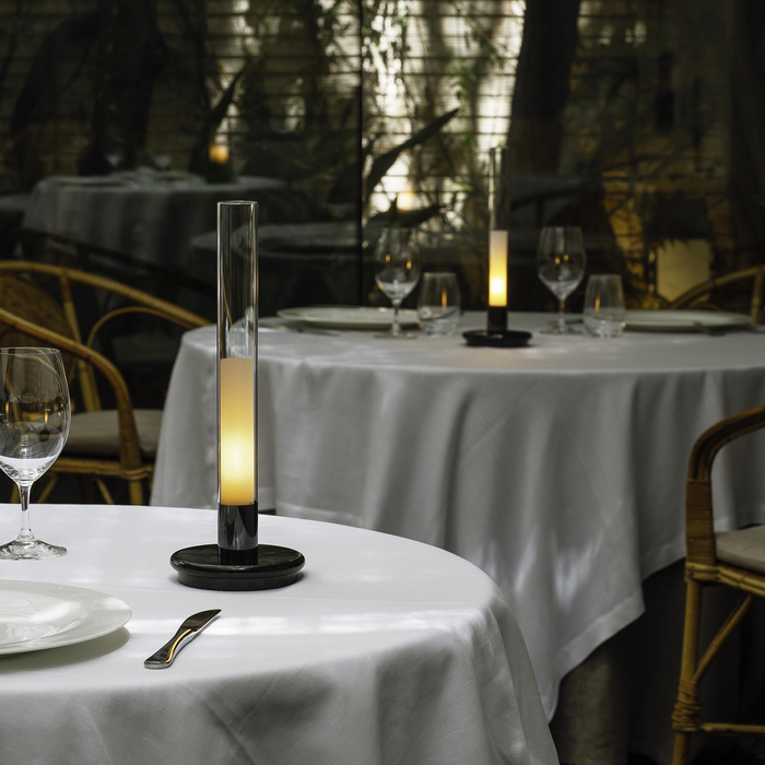 進口桌燈 — 西班牙 Santa Cole 燭光系列 油燈造型 無線充電式桌燈 Sylvestrina Table Lamp，進口燈具品牌