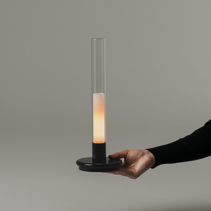 進口桌燈 — 西班牙 Santa Cole 燭光系列 油燈造型 無線充電式桌燈 Sylvestrina Table Lamp，進口燈具品牌