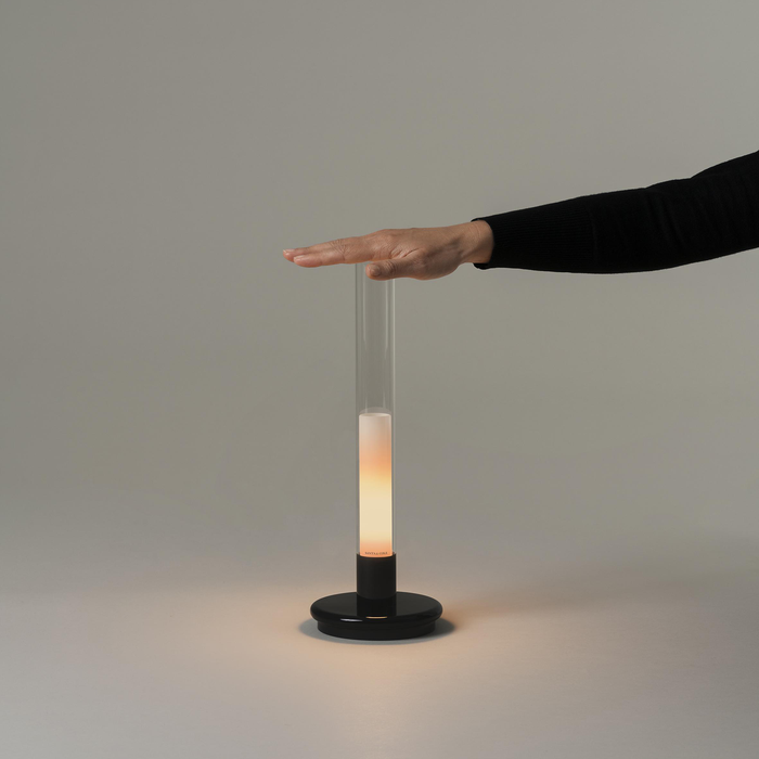 進口桌燈 — 西班牙 Santa Cole 燭光系列 油燈造型 無線充電式桌燈 Sylvestrina Table Lamp，進口燈具品牌