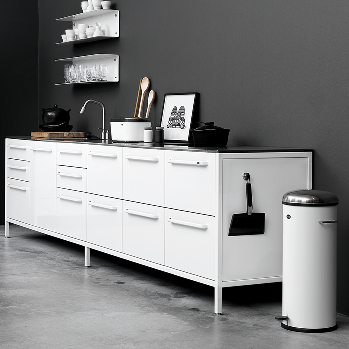 研磨罐 / 調味罐｜Vipp Kitchen 263 鹽與胡椒研磨罐組 Salt & Pepper Set 