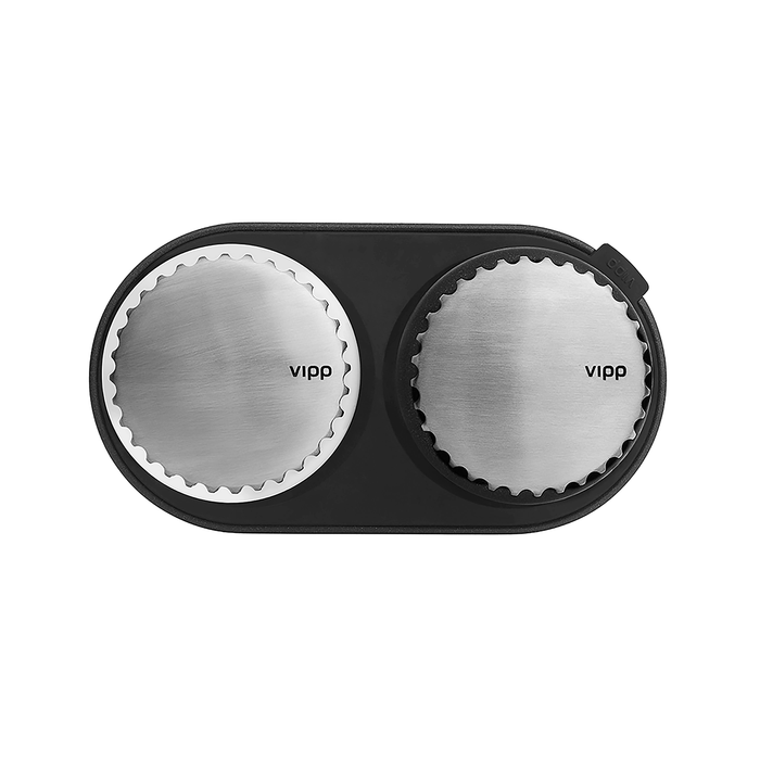 研磨罐 / 調味罐｜Vipp Kitchen 263 鹽與胡椒研磨罐組 Salt & Pepper Set 