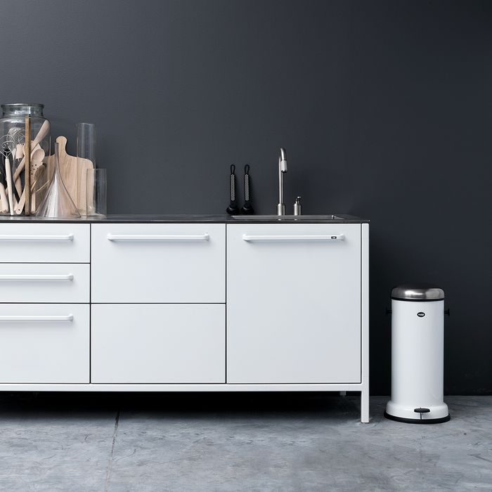 北歐垃圾桶｜Vipp 廚房垃圾桶 (18L) Kitchen Bin 16 