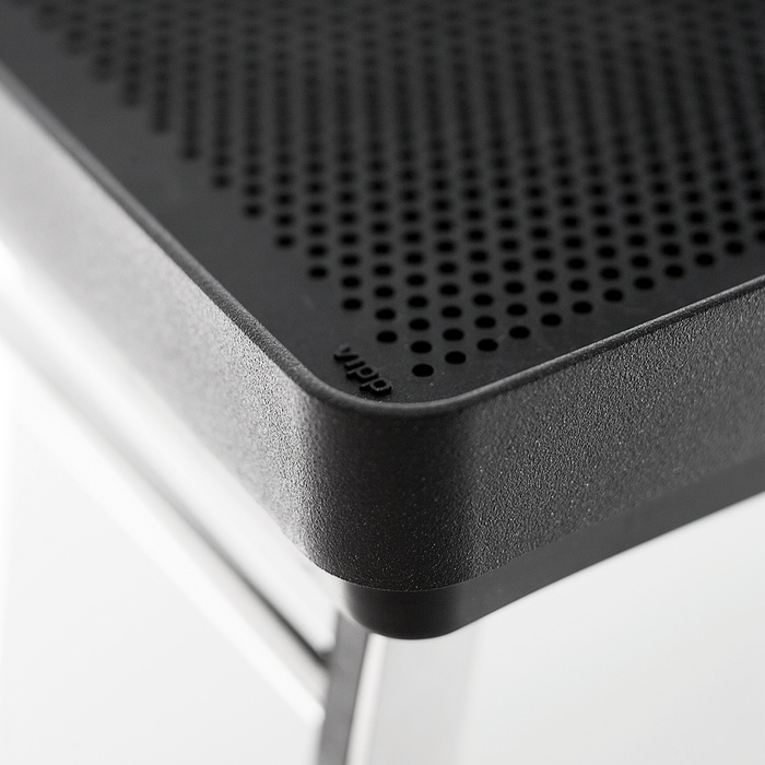 Vipp Mini Table 401 多用途 隨行桌 / 電腦桌 / 早餐桌 / 托盤 - Luxury Life 傢俱、燈飾、生活配件