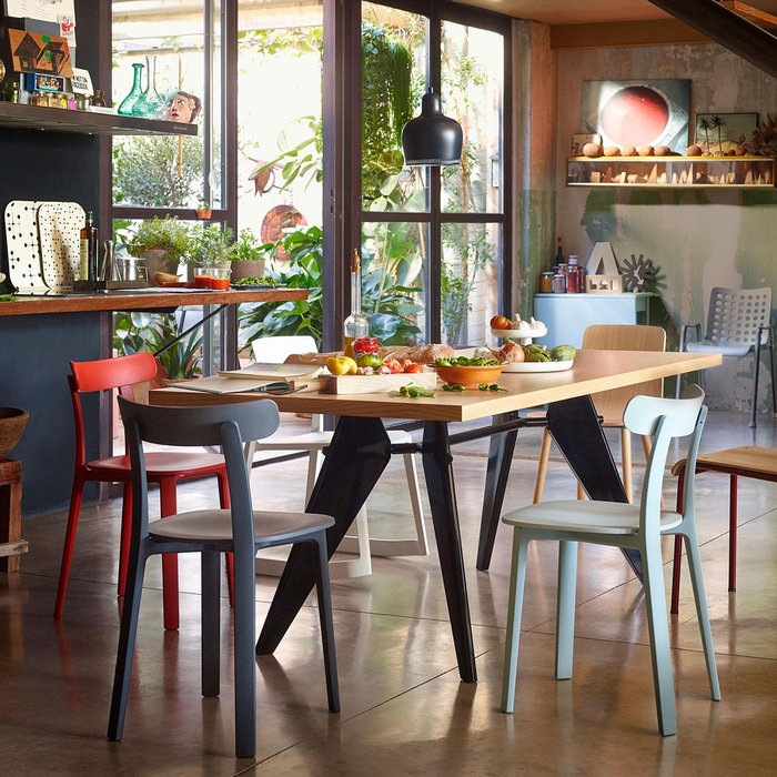 進口餐椅｜Vitra 塑形單椅  All Plastic Chair