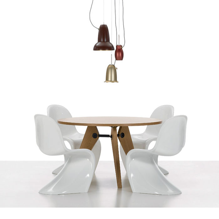 進口餐桌｜Vitra 三角實木餐桌 Gueridon Round Table