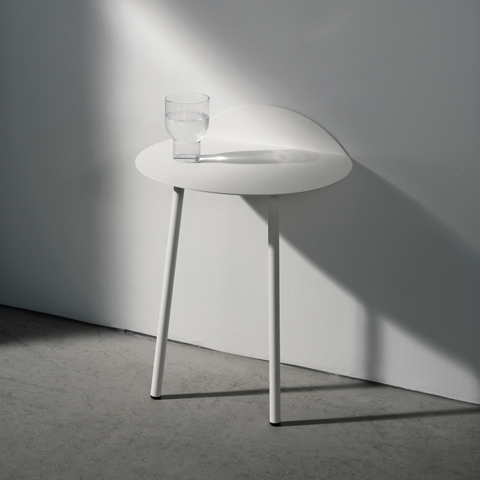 壁掛桌推薦｜Audo 壁面固定邊桌 / 床邊桌  Yeh Wall Table 北歐丹麥邊桌傢具推薦 Menu